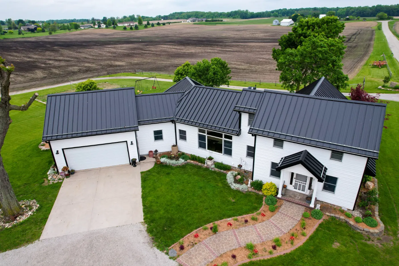 Manufacturer-certified roof installation in Gas City